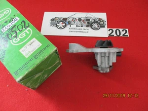 10553 POMPA ACQUA VOLKSWAGEN GOLF DIESEL WATER PUMP - Foto 1 di 3