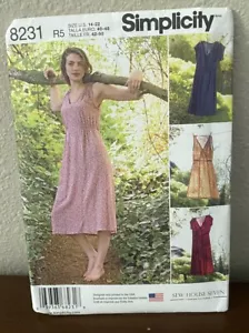 Abito Simplicity 8231 SEW HOUSE SEVEN scollo a V elastico in vita taglia 14-22 non tagliato - Foto 1 di 2