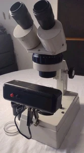 GIA Gemscope Model 3 Intermediate 793000 Dunkelfeldmikroskop mit Holzkoffer... - Bild 1 von 18