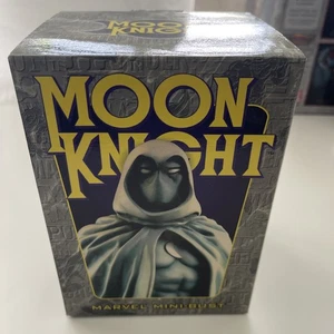 Bowen Designs - Marvel Universe - Moon Knight Mini Bust (#302/5000) - Picture 1 of 14