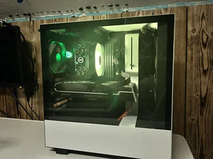 Gaming/Streaming PC+144 HZ Benq 24''+ Ducky One 2 Mini +Logitch G Pro Wirelles - Bild 1 von 9