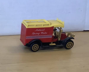 566Q Toy Hong Kong No 501 LKW Renault Bd 1910 reines Mineralwasser L 3 7/8 Zoll - Bild 1 von 3
