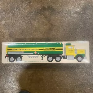 Toy Truck Collector Limited Edition 18-Wheel Tanker Truck 1/32 Scale Taylor Made - Picture 1 of 11