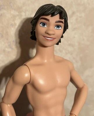 Muñeca híbrida articulada de 11,5 pulgadas Frozen 2~ articulada Ryder hecha para mover Foto 1 de 4