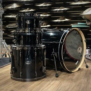 Tama Superstar Hyperdrive Schlagzeug Piano Black #1162 - Bild 1 von 8