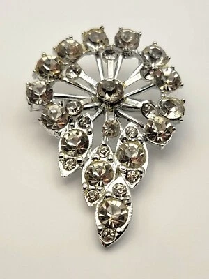 Vintage 50s Color Argento Trasparente Strass Mulino Ruota W Acqua Goccia Forma - Immagine 1 di 2