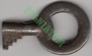 Llave esqueleto barril hueco vintage - aproximadamente 1,25" de largo - Imagen 1 de 1