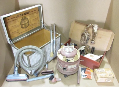 VINTAGE! FILTER GUEEN HOME SANITATION SYSTEM #31, WITH ORNATE PADDED STORAGE BOX - Image 1 of 4