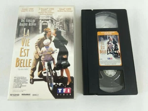 K7 Cassette video VHS VF La vie est belle Roberto Benigni Envoi rapide suivi - Picture 1 of 4