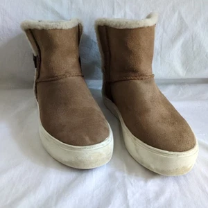 Stivali da ginnastica Ugg stile Aika in lana scamosciata taglia 7,5 - Foto 1 di 13