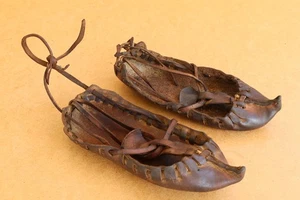 Antique Primitive Hand Crafted Women's Shoes Vintage Farmhouse Slippers 1930s. - Picture 1 of 8