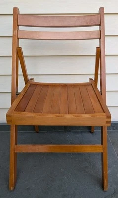 Set of 9 Vintage Romanian Folding Chairs – CTC Brand – Wood Slat – MCM - Image 1 of 4