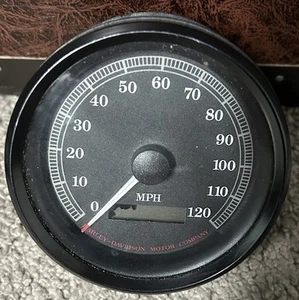Harley Davidson Speedometer Motorcycle Harley 67406-99 - Picture 1 of 4