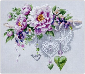 Floral Decor 70-05 Counted Cross-Stitch Kit - Picture 1 of 11