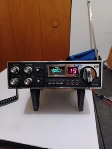 Émetteur-récepteur réaliste TRC-448 Ssb "LOOK". - Photo 1/13