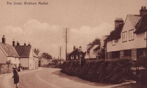 THE STREET WITH LADY WICKHAM MARKET - SUFFOLK - RAPHAEL TUCK - E CLARKE - Picture 1 of 3