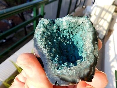 Minerales  Fantastica Geoda De Agata Con Bonitas Betas Y Cristales Brasil- 2g17  • 9.15€
