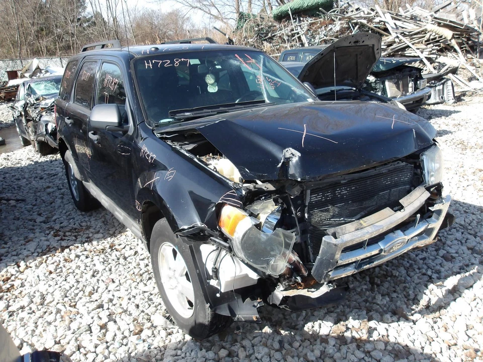 Used Engine Coolant Reservoir fits: 2010 Ford Escape  Grade A - Image 1 of 4