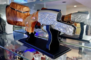 Empfängerschaft Ständer für Flinten Universalausstattung - Farbe Schwarz - Neu - Bild 1 von 10