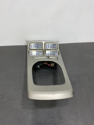 Chevrolet Camaro SS 2013 OEM paquete de calibre de consola central moldura de cambio usada Foto 1 de 4