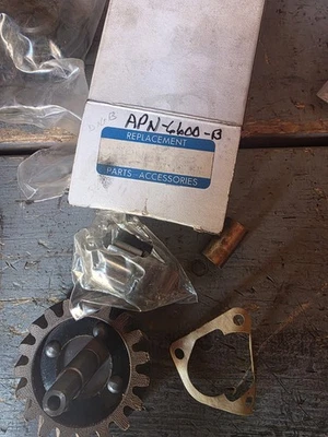 Kit de reparación de bomba de aceite APN-6600-B para tractor Ford 8N 9N 2N 1939-1952 con engranaje de 3/4" Foto 1 de 2