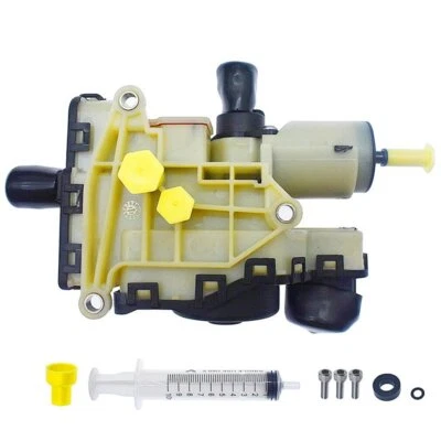 Diesel Emissions Fluid Urea Pump DEF for Ford F-250 F-350 F-450 Super Duty 6.7L - Image 1 of 4