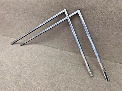 1958 CHEVROLET IMPALA DOOR  WINDOW GLASS  WINDOW FRAME BOTH LH SIDE ?? - Image 1 of 4