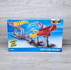 READ🔻 Hot Wheels Super Score Speedway Race Track Playset Launch Loop Score - Picture 1 of 9