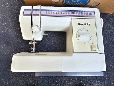 Simplicity Sewing Machine Midel Sa1600 - Image 1 of 4