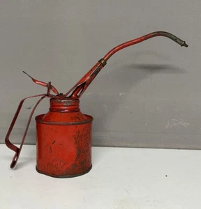Vintage Red 1/2 Pint Small Oil Can Oiler 1940/50s - Picture 1 of 12
