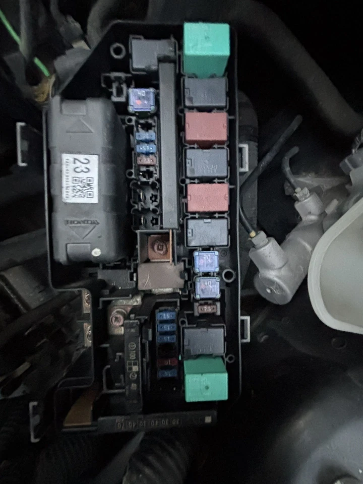 2009-2014 Acura TSX Engine Fusebox Fuse Box Relay Module OEM - Image 1 of 2