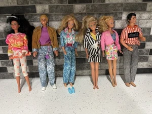 Vintage 80’s Barbies Konvolut & Barbie 80’s Kleidung *LESEN* - Bild 1 von 24