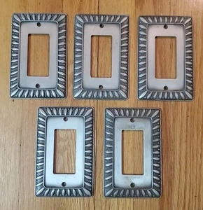 Lote de cubiertas decorativas para placas de salida borde elevado tono plata y gris 2003 LHMC - Imagen 1 de 9
