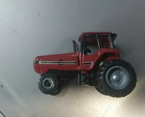 1/64 Case International 7210 Tractor - Picture 1 of 4
