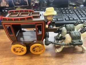 Fisher Price Trio Blocks T5266 Stage Coach With 2 Horses And Man 2008 - Picture 1 of 7