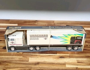 Vintage 1994 Nylint Briggs & Stratton Vanguard Sound Machine Semi Toy Truck - Picture 1 of 11