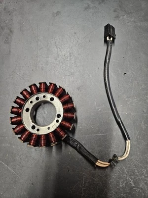 stator d'alternateur kawasaki ER6 de 2007 - Photo 1/3