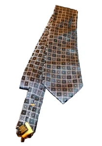 Corbata Donald J Trump Signature Collection Corbata Seda Negra/Gris Cuadrados Hecha a Mano - Imagen 1 de 9