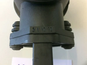 2004 AUDI A2 1.4 TDI 74 bhp COMPLETE  AIRFLOW MASS METER SENSOR ( BOSCH ) - Picture 1 of 11