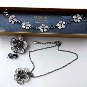 Vintage Monet Jewelry / Flower Necklace/ Earrings / Brooch - Bild 1 von 12