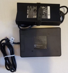 Dell WD15 K17A USB-C Docking Station USB 3.0 w 130W AC Adapter 5FDDV - Photo 1/5