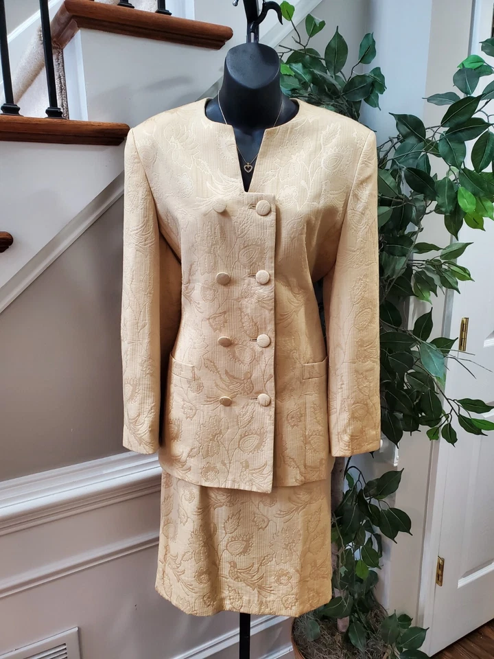 Blazer y falda ejecutiva de mujer beige poliéster manga larga traje de 2 piezas talla 10M Foto 1 de 4