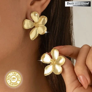 Aretes enchapados en oro de 18 quilates vintage flores mujeres damas joyería regalo Reino Unido NUEVO - Imagen 1 de 9