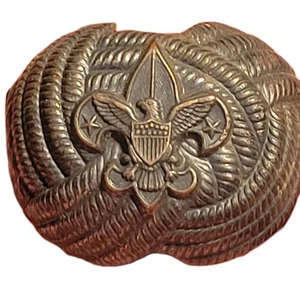 Fazzoletto da collo vintage Boy Scout of America metallo scivolo BSA porta cravatta primi vecchi - Foto 1 di 6