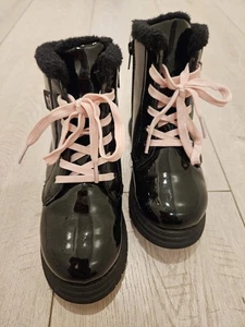 Stivali Oshkosh Bgosh Ragazza 12M Nero Pelle Verniciata Stringate Zip Scarpe alla Caviglia - Foto 1 di 7