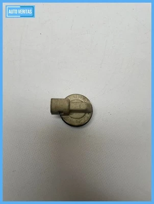 Original Renault Espace (JE0) Lamp Carrier Right Front 6025301050 - Image 1 of 3