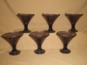 PIATTI DA DESSERT "PASABAHCE" AMETISTA VIOLA - DISEGNO FIORITURA - SET DI 6 - Foto 1 di 9