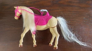 Mattel Barbie 2011 Dream Horse Walking Walk Cavallo Pony Elettronico Funzionante - Foto 1 di 10