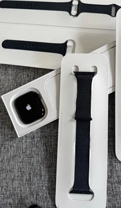 Apple Watch Serie 10 46mm Jetblack+ 1 Apple Armband wie Neu - Bild 1 von 7