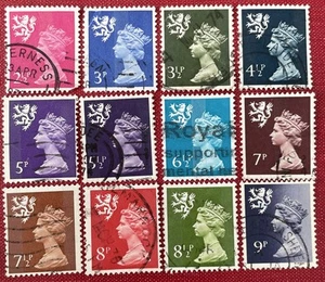 QE II Scottish Regional Machin 12 Stamp Selection - Picture 1 of 1